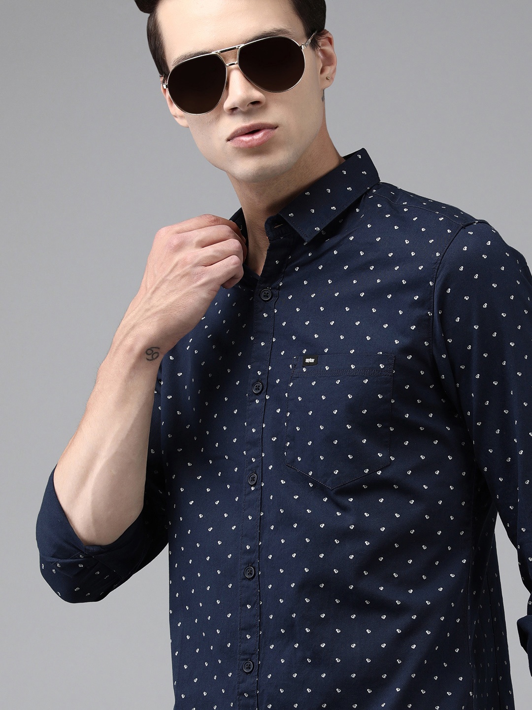

SPYKAR Men Navy Blue Slim Fit Printed Casual Shirt