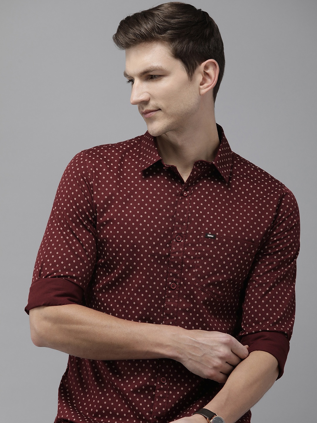 

SPYKAR Pure Cotton Slim Fit Floral Opaque Printed Casual Shirt, Maroon