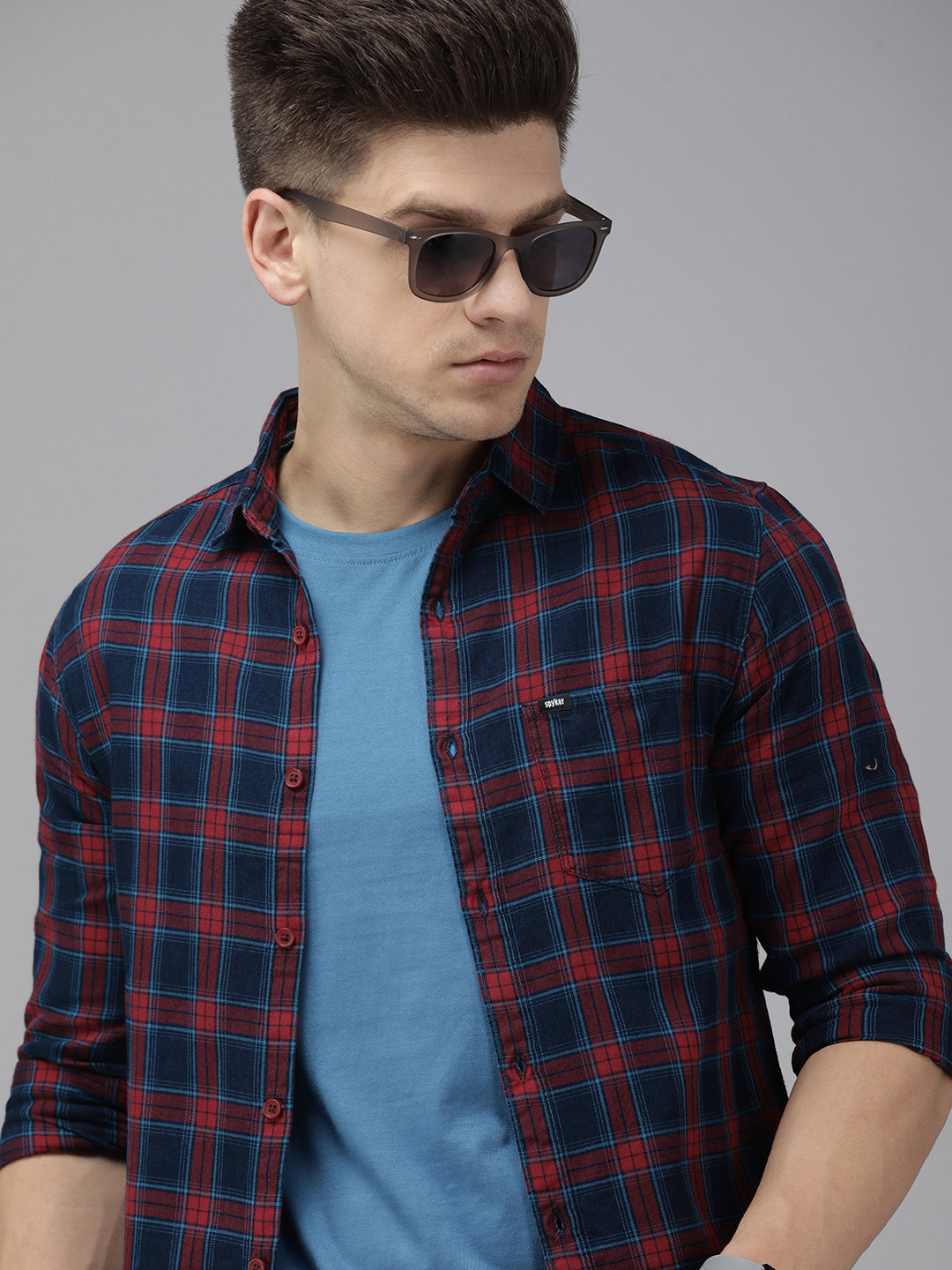 

SPYKAR Men Red and Navy Blue Tartan Checked Pure Cotton Slim Fit Casual Shirt