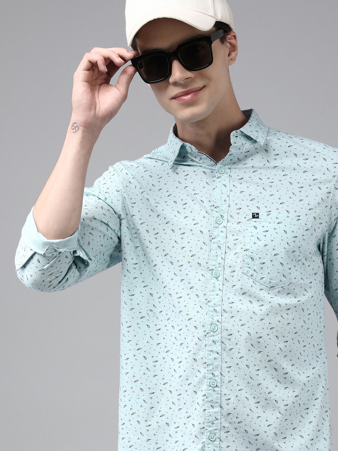 

SPYKAR Men Blue Slim Fit Printed Casual Shirt
