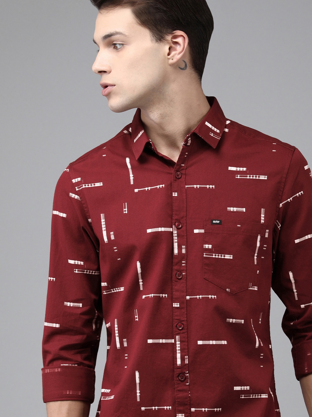 

SPYKAR Men Maroon Slim Fit Printed Casual Shirt