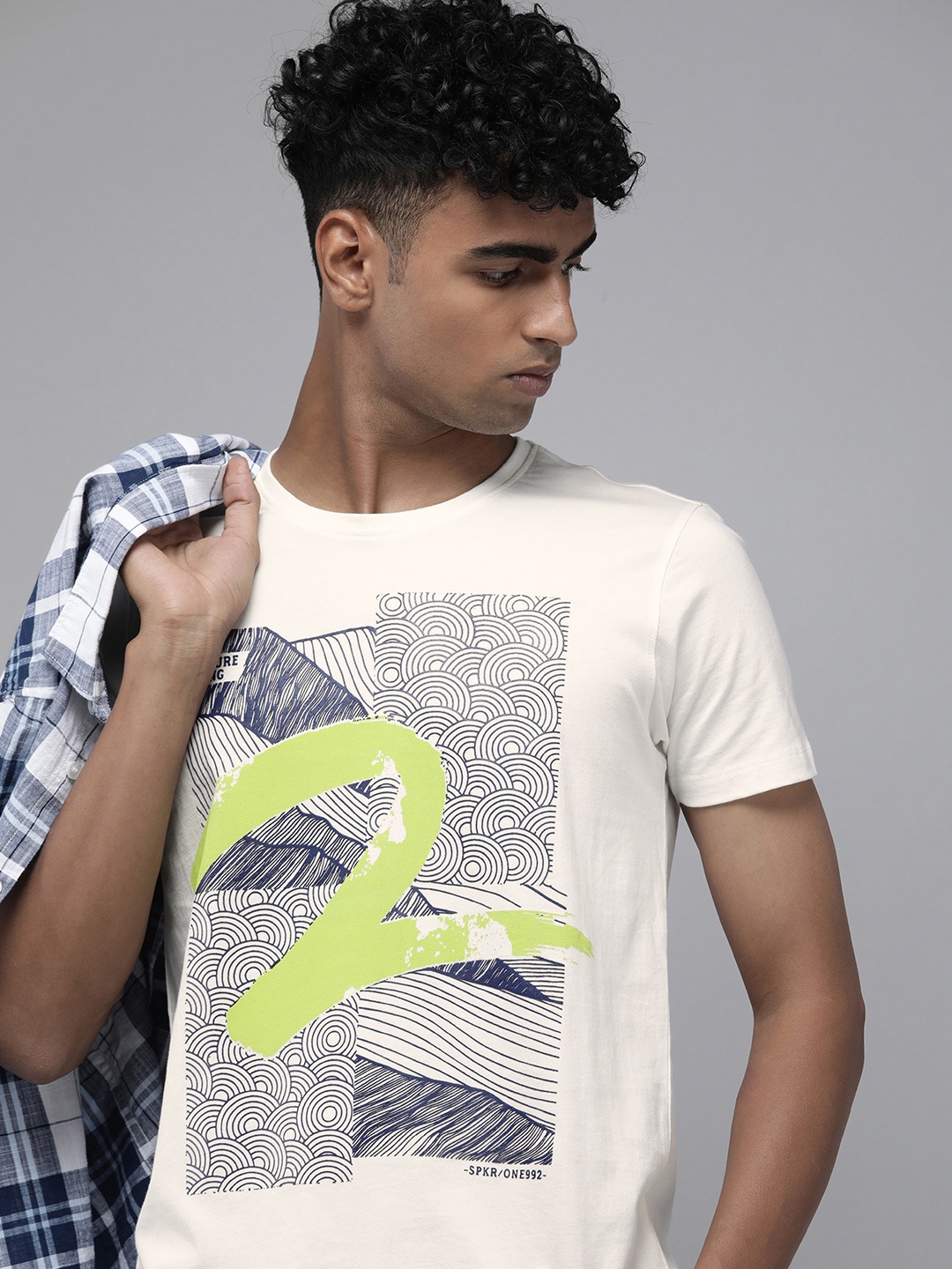 

SPYKAR Men Pure Cotton Geometric Printed Casual T-shirt, White
