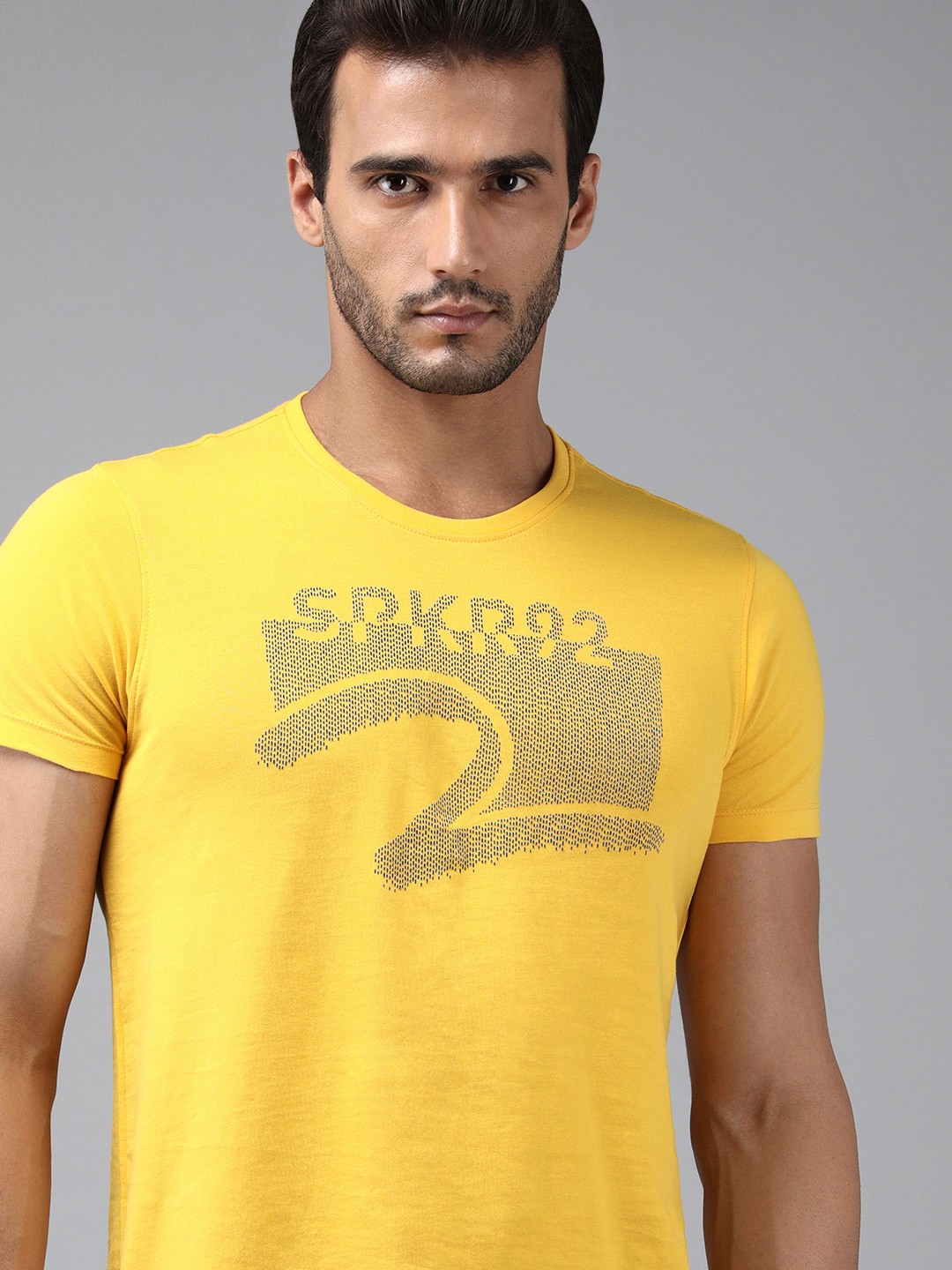 

SPYKAR Men Yellow & Grey Printed Slim Fit T-shirt