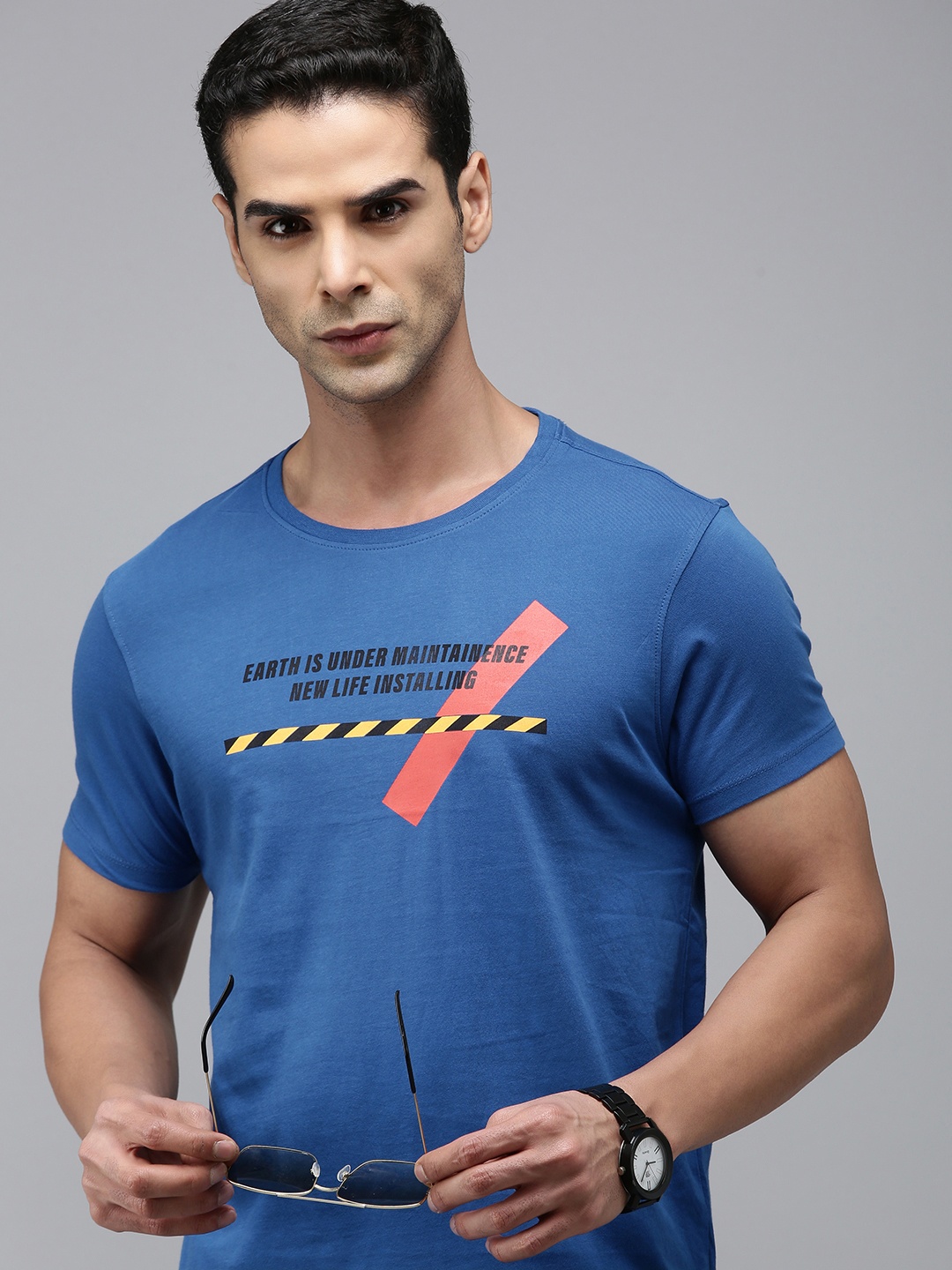 

SPYKAR Men Pure Cotton Typography Printed Slim Fit T-shirt, Blue