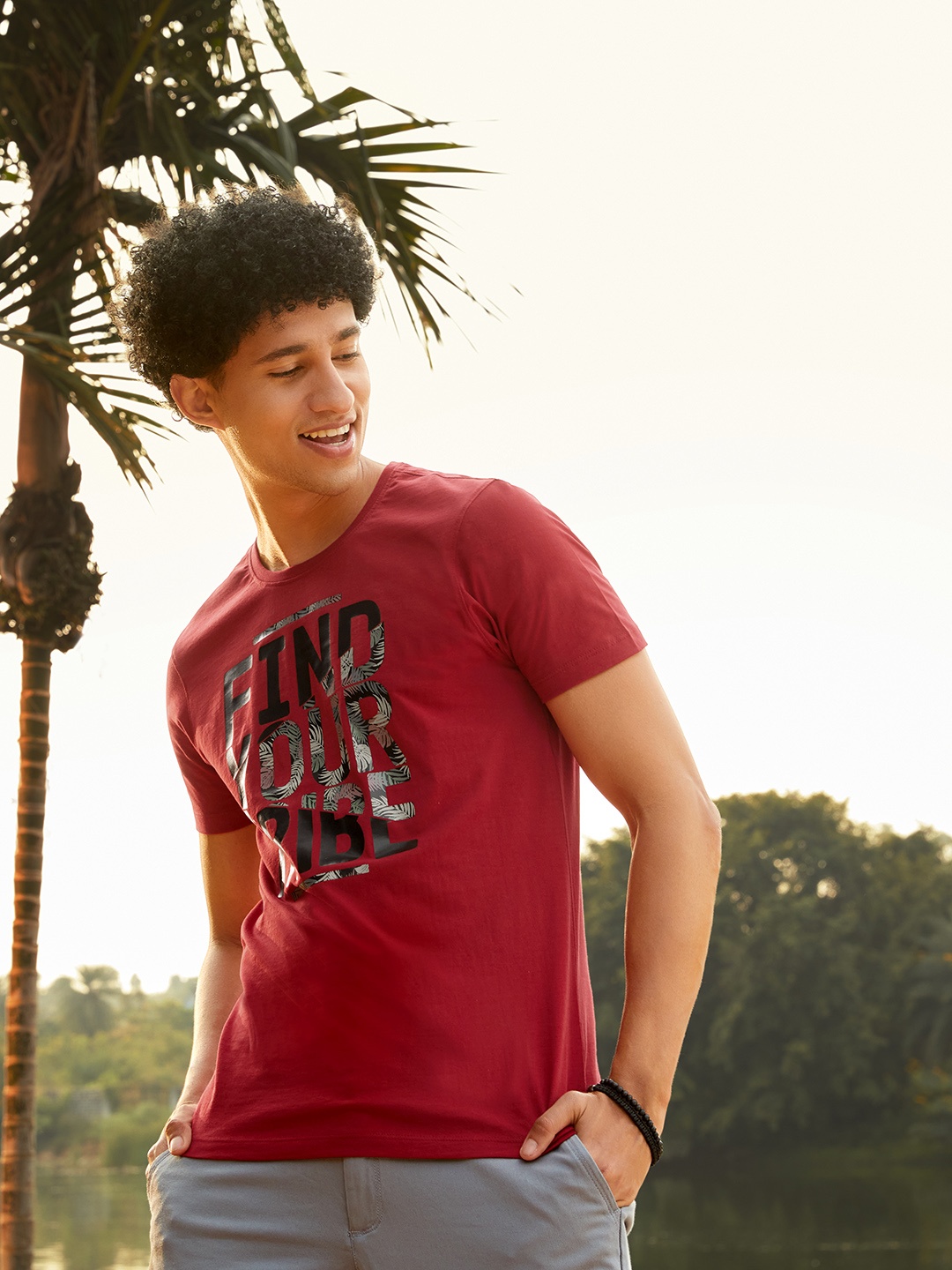 SPYKAR Men Red Typography Printed Pure Cotton Slim Fit T-shirt