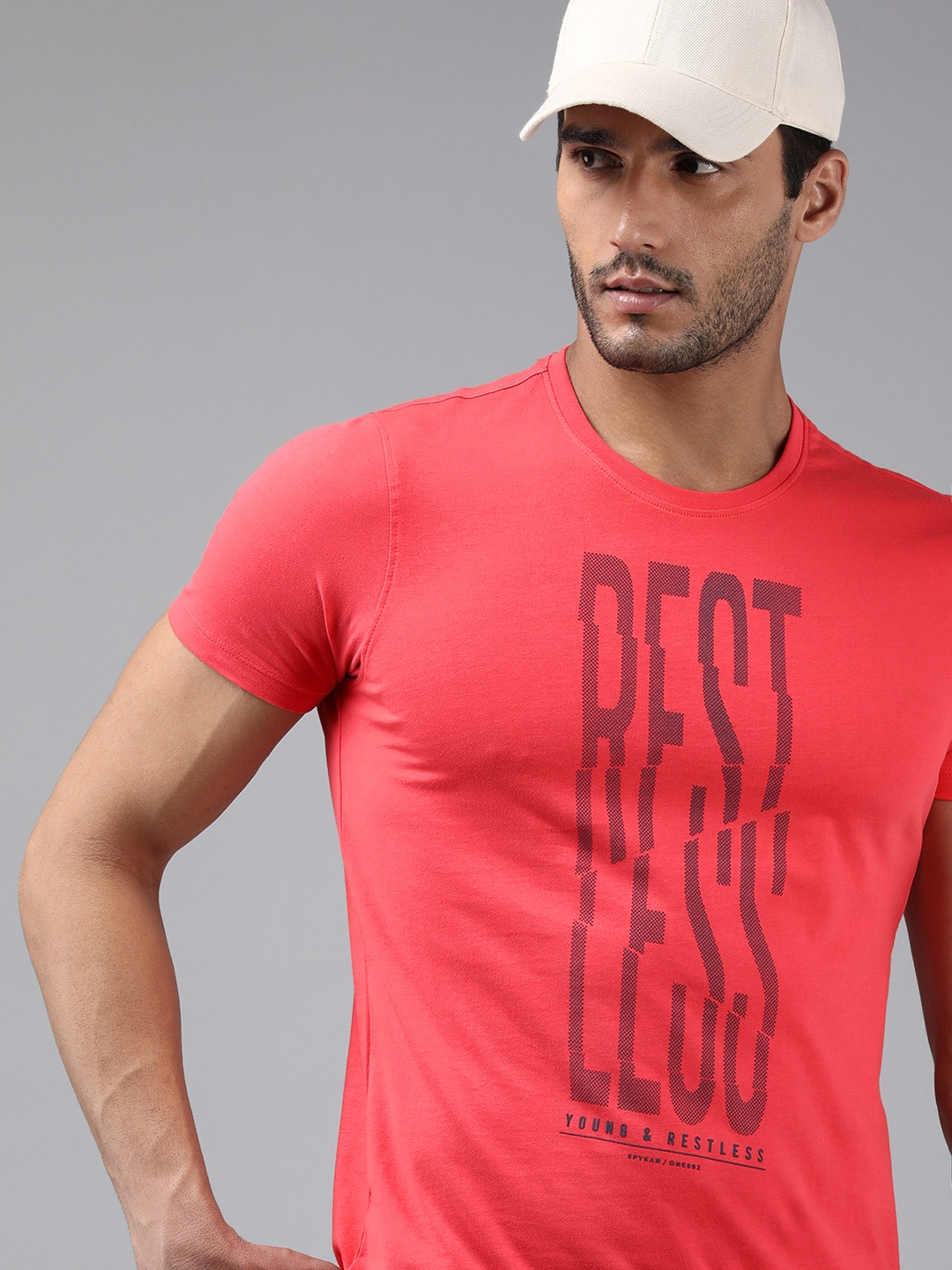 

SPYKAR Men Coral & Purple Printed Slim Fit T-shirt