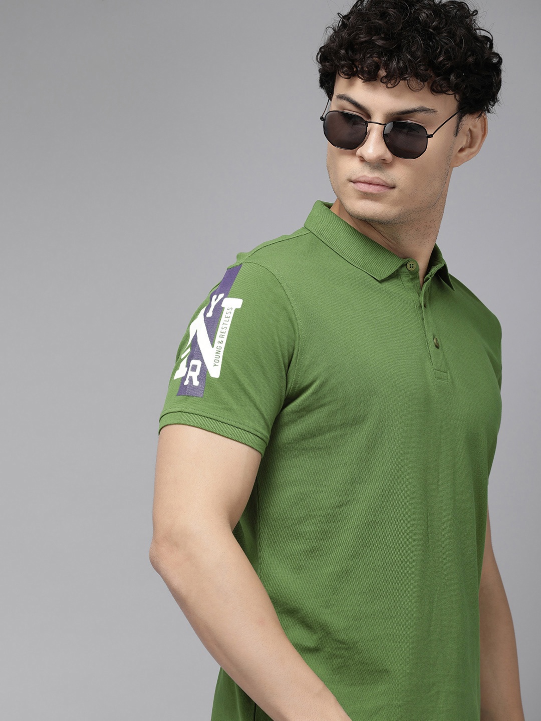 

SPYKAR Pure Cotton Polo Collar Slim Fit T-shirt, Green