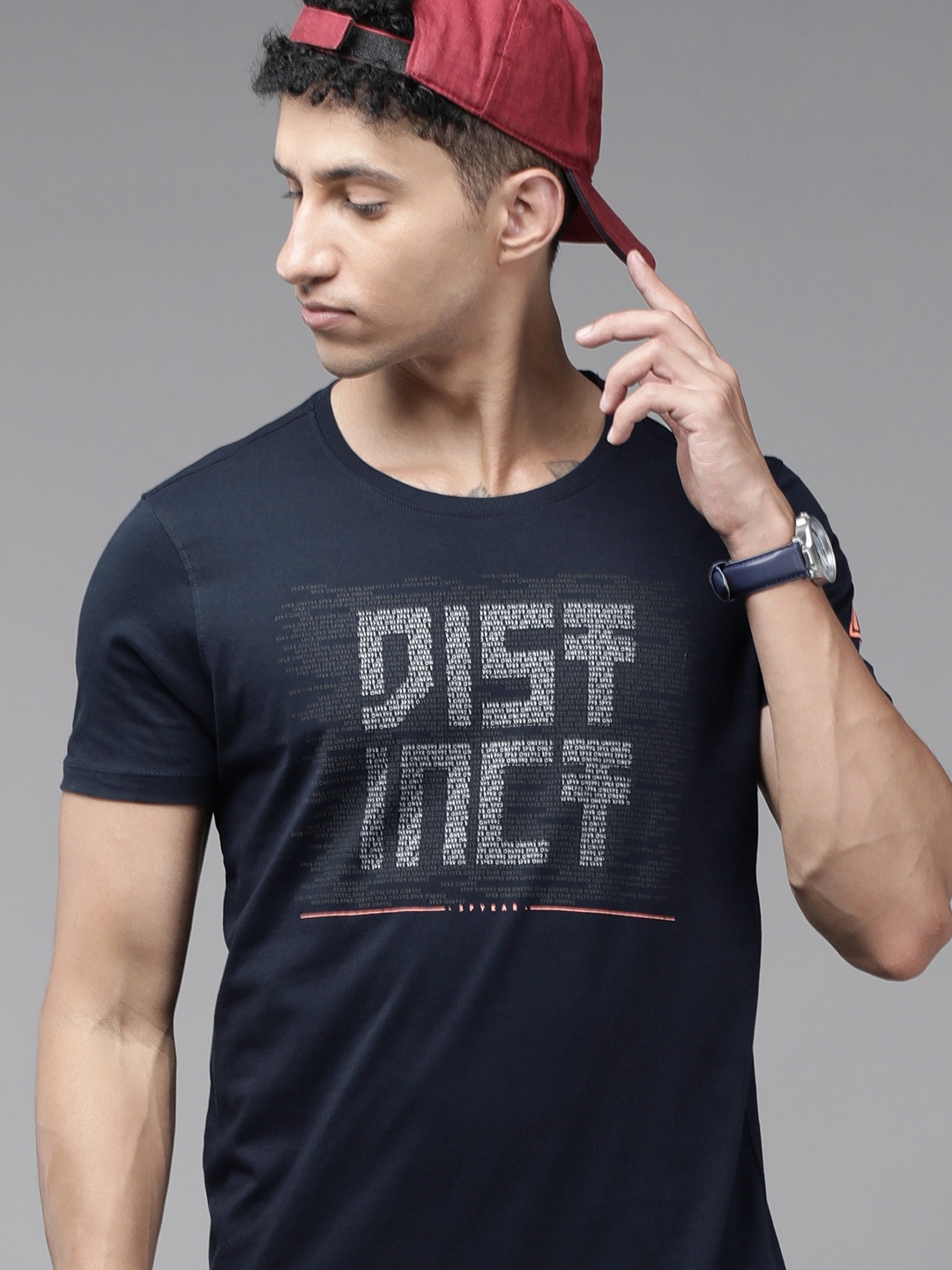 

SPYKAR Men Navy Blue Typography Printed Pure Cotton Slim Fit T-shirt