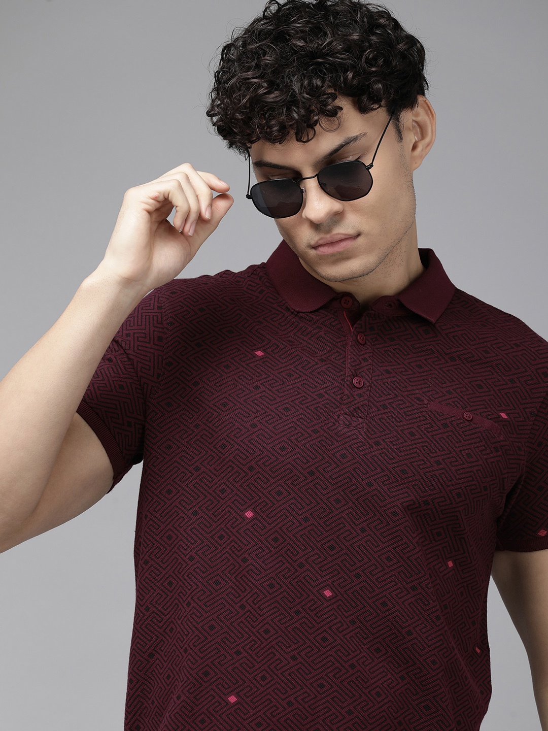 

SPYKAR Pure Cotton Geometric Printed Polo Collar Slim Fit T-shirt, Maroon