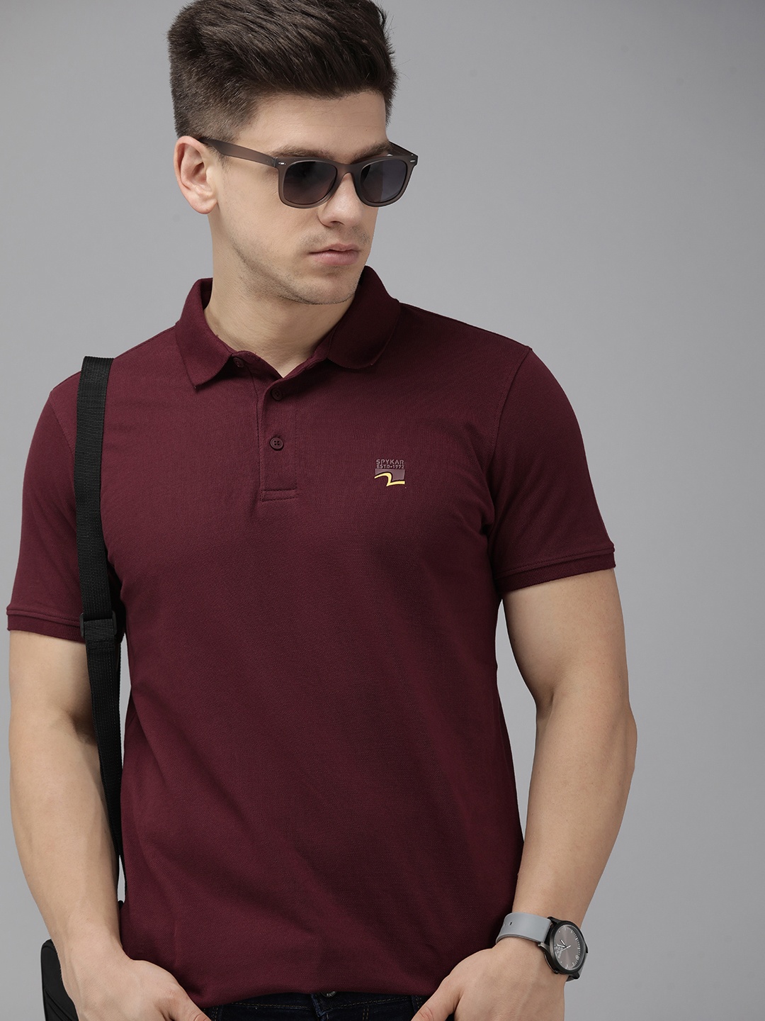 

SPYKAR Men Maroon Slim Fit Pure Cotton Polo Collar T-shirt