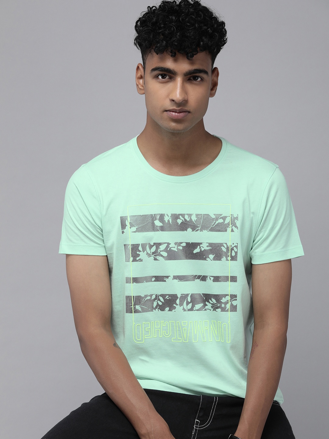 

SPYKAR Floral Printed Applique Slim Fit T-shirt, Green