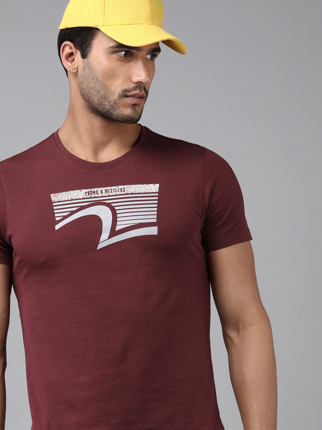 

SPYKAR Men Maroon & Grey Printed Slim Fit T-shirt