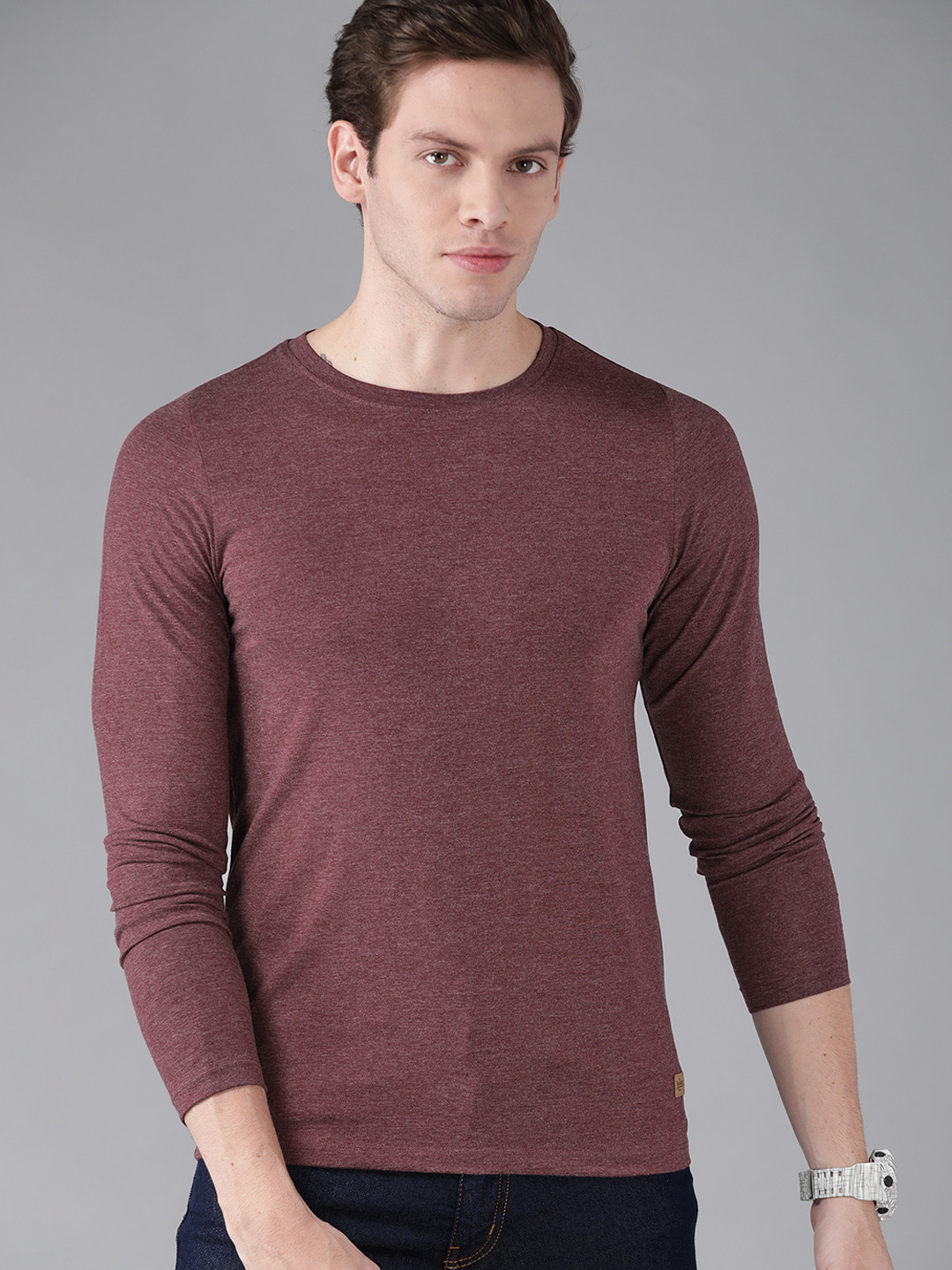 

Roadster Men Burgundy Round Neck Knitted T-shirt