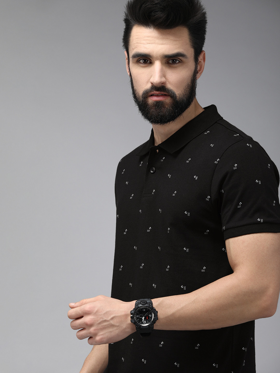 

The Roadster Lifestyle Co. Men Black Printed Slim Fit Pure Cotton Casual T-shirt