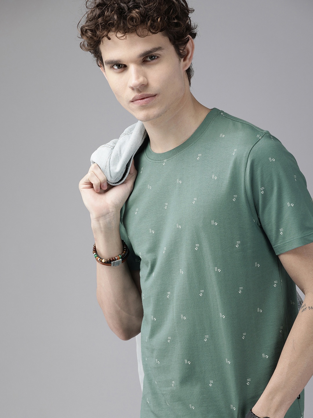 

Roadster Men Sea Green & White Printed Round Neck T-shirt