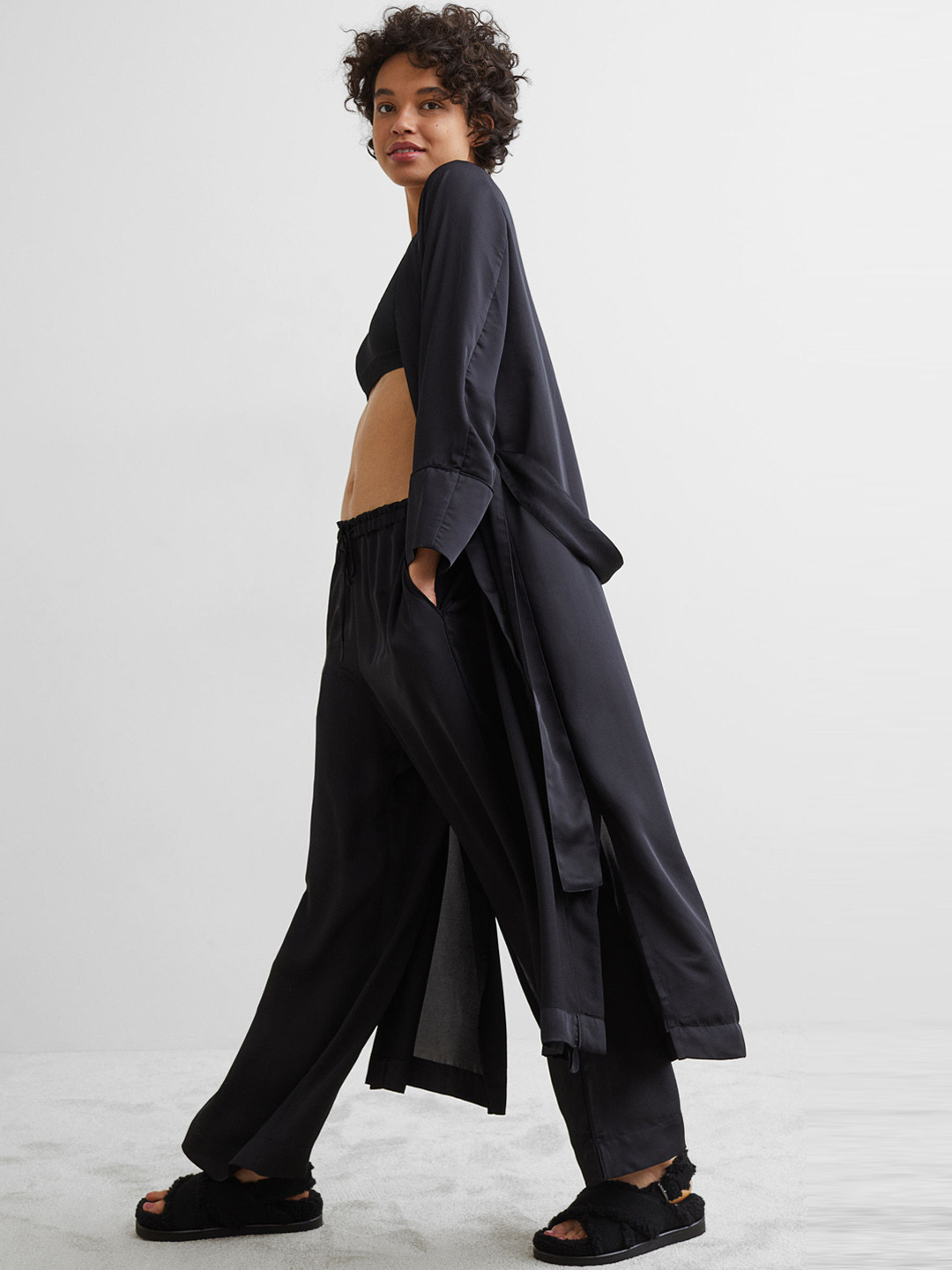 

H&M Women Black Satin Dressing Gown