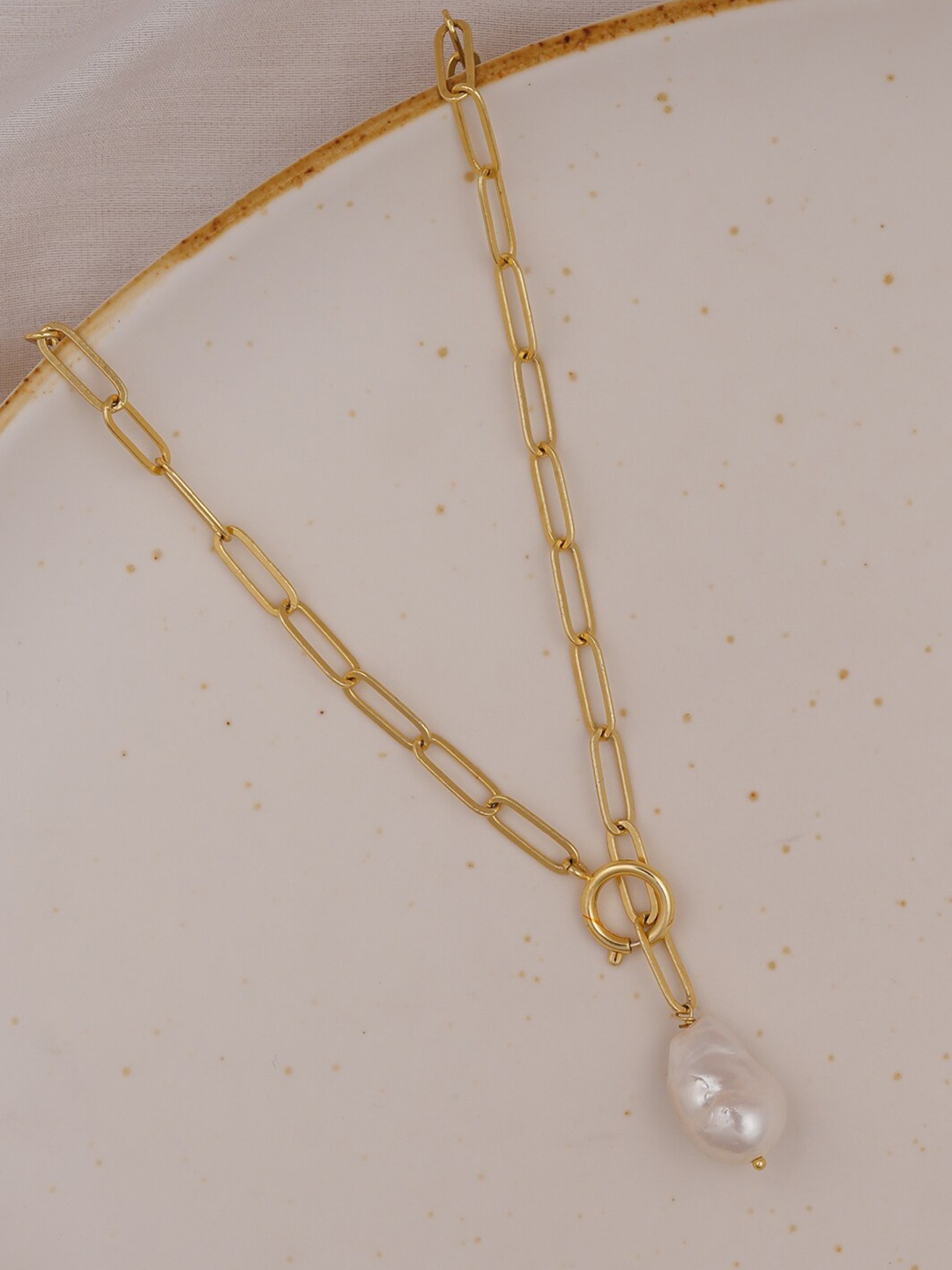 

Queen Be Gold-Toned & White Brass Gold-Plated Necklace