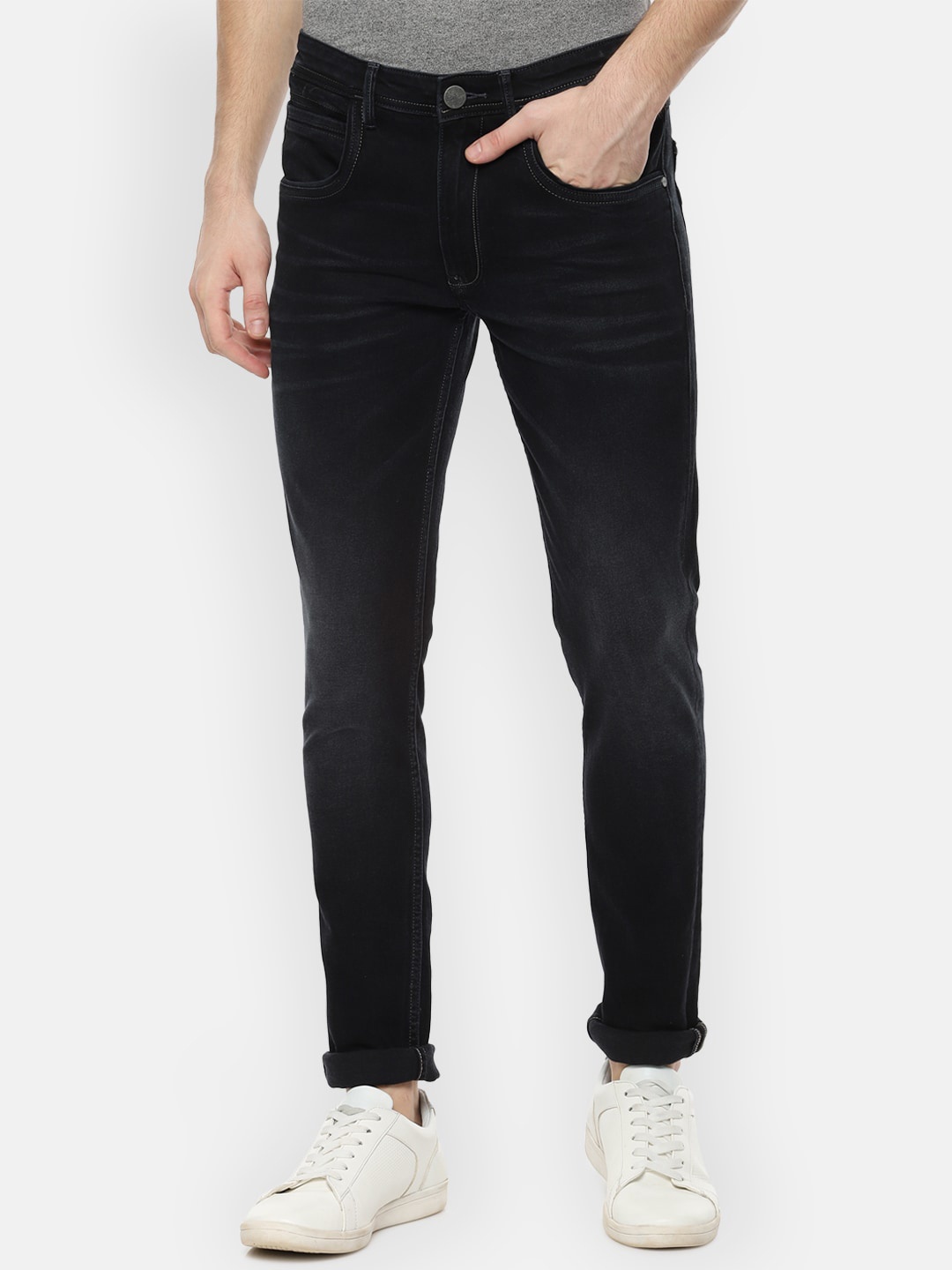 

Van Heusen Sport Men Black Slim Fit Light Fade Jeans