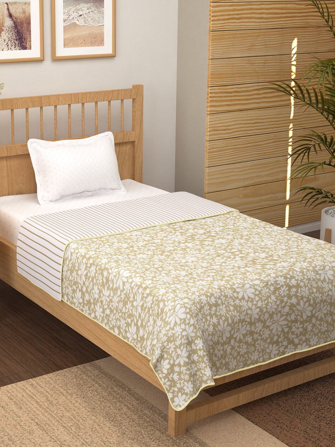 Story@home Beige & White Floral 150 GSM Single Bed Reversible Dohar