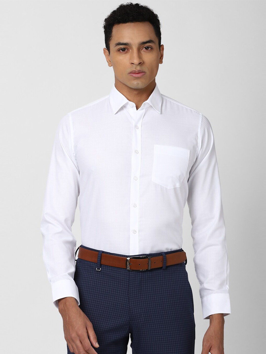 

Van Heusen Men White Slim Fit Formal Shirt