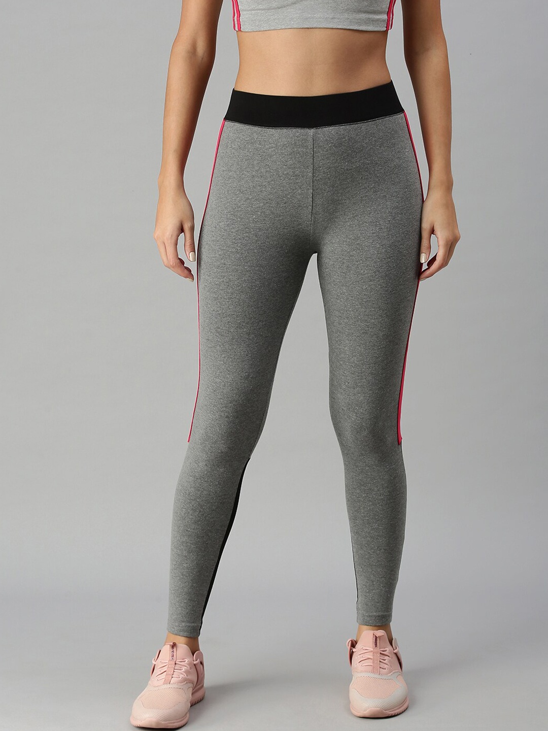 

De Moza Women Grey Melange & Black Clourblocked Active Wear Leggings