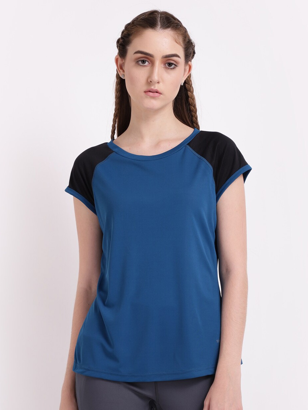 

STUDIOACTIV Women Teal Blue Moisture Wicking Regular Fit T-shirt