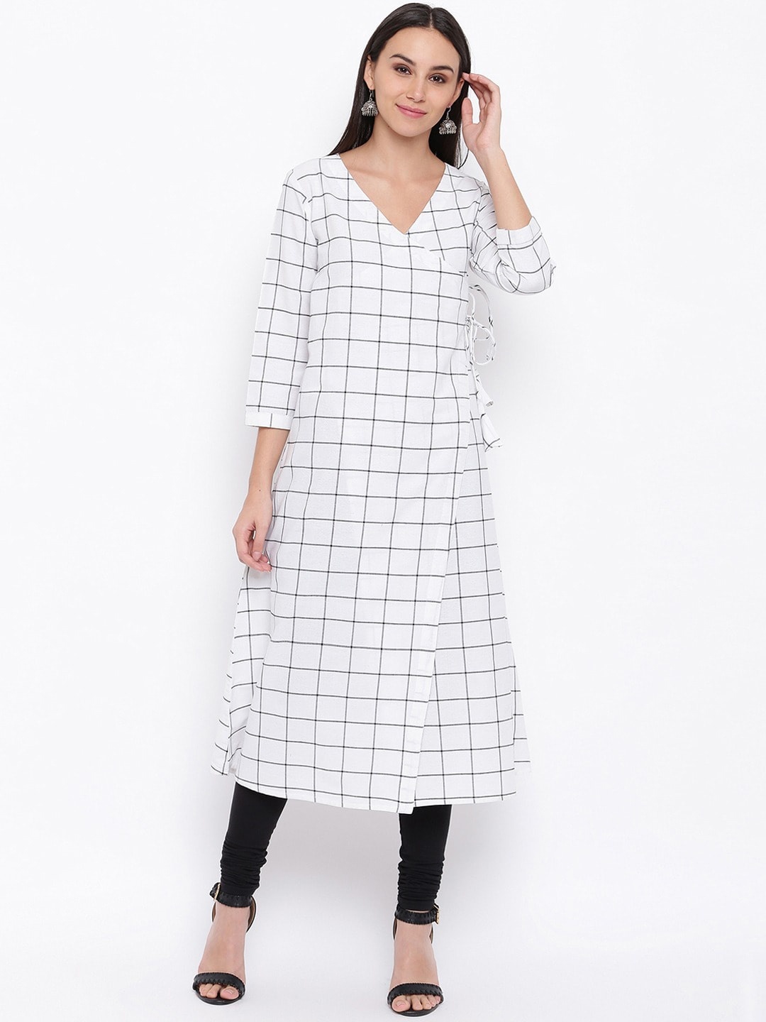 

FABNEST Women White & Black Checked Angrakha Kurta