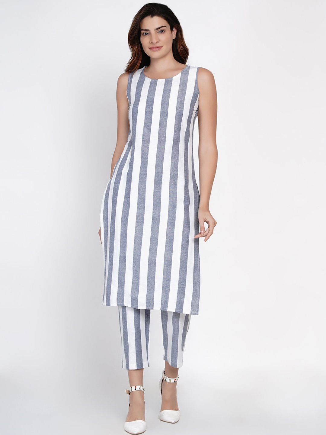 

FABNEST Women White Striped Mirror Work Kurta