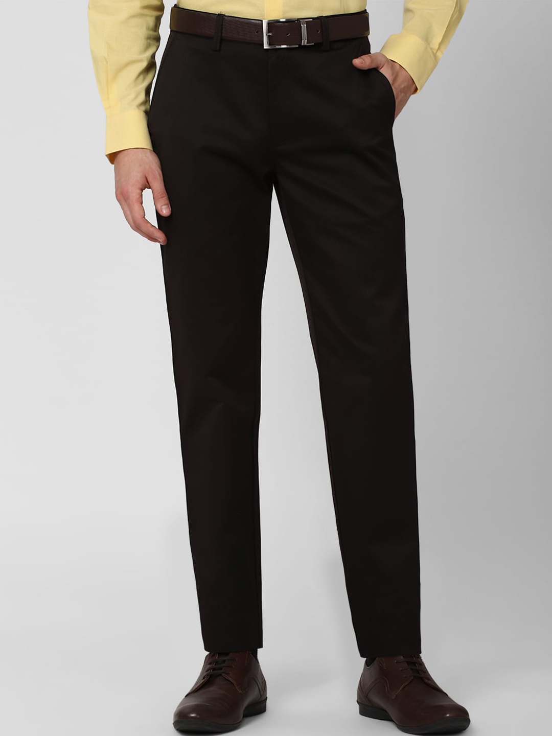 

Peter England Casuals Men Black Pure Cotton Trousers