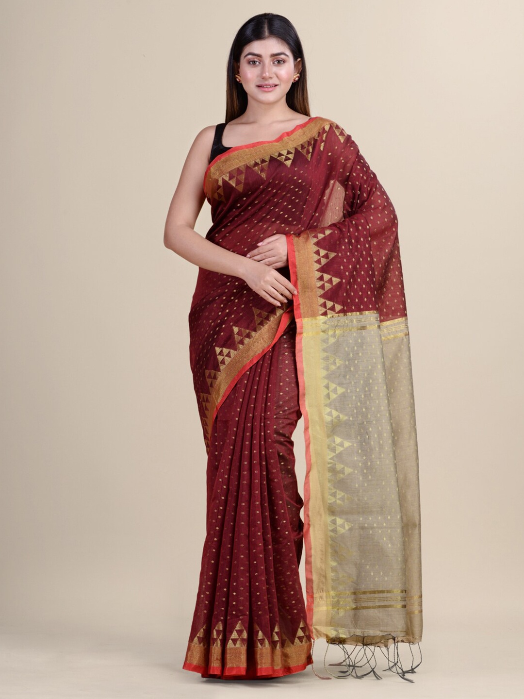 

Laa Calcutta Gold-Toned & Maroon Woven Design Saree