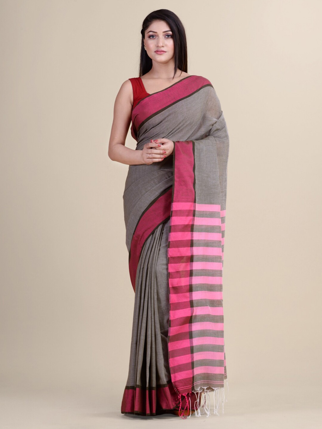 

Laa Calcutta Grey & Pink Silk Cotton Jamdani Saree