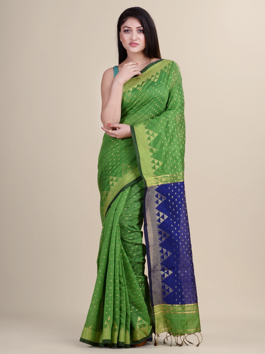 

Laa Calcutta Green & Blue Woven Design Silk Cotton Jamdani Saree