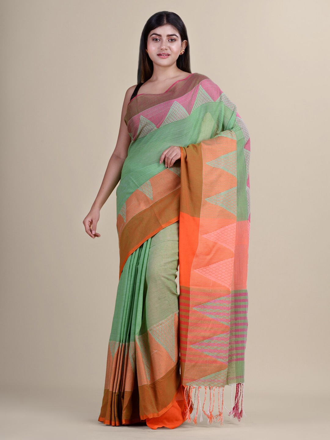 

Laa Calcutta Women Green Cotton Silk Saree