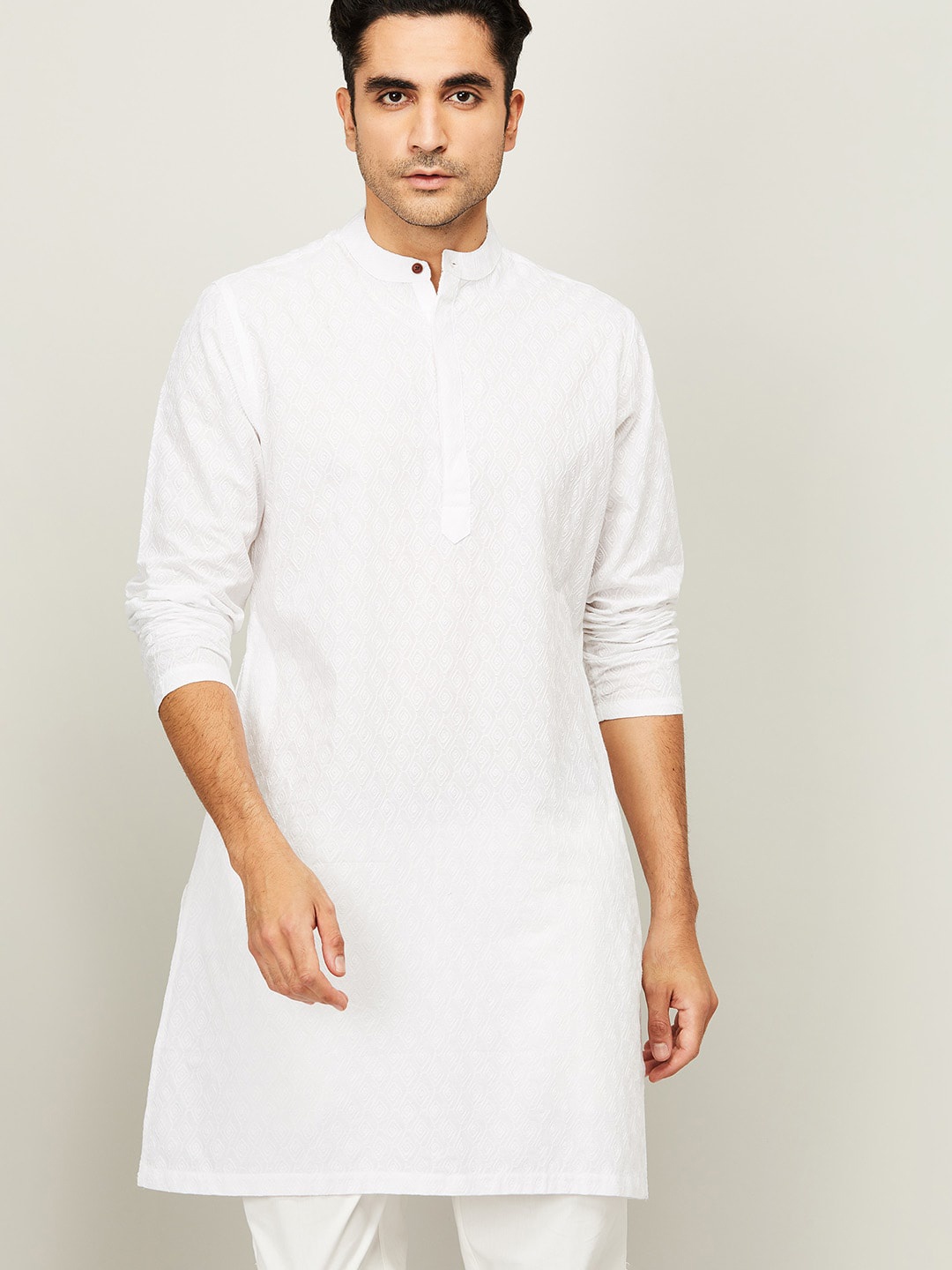

Melange by Lifestyle Men White Embroidered Cotton Chikankari Kurta