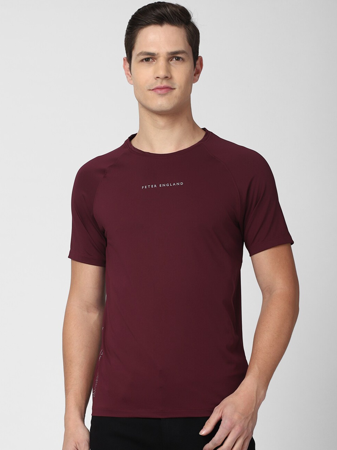 

Peter England Casuals Men Maroon Typography Printed Slim Fit T-shirt