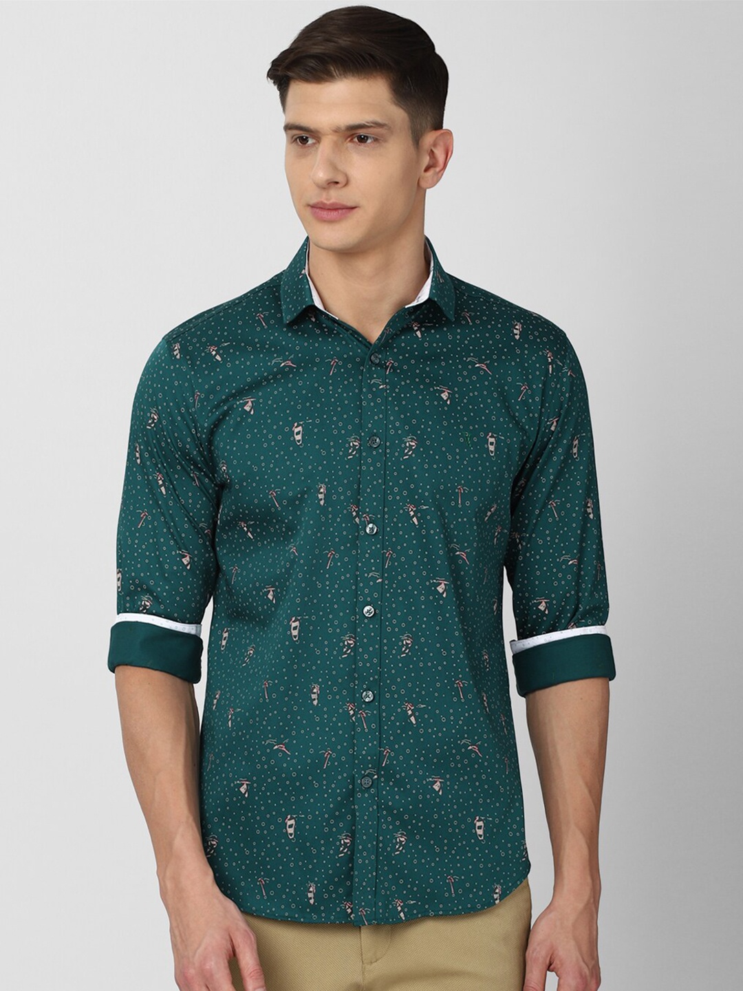 

V Dot Men Teal & White Slim Fit Printed Pure Cotton Casual Shirt