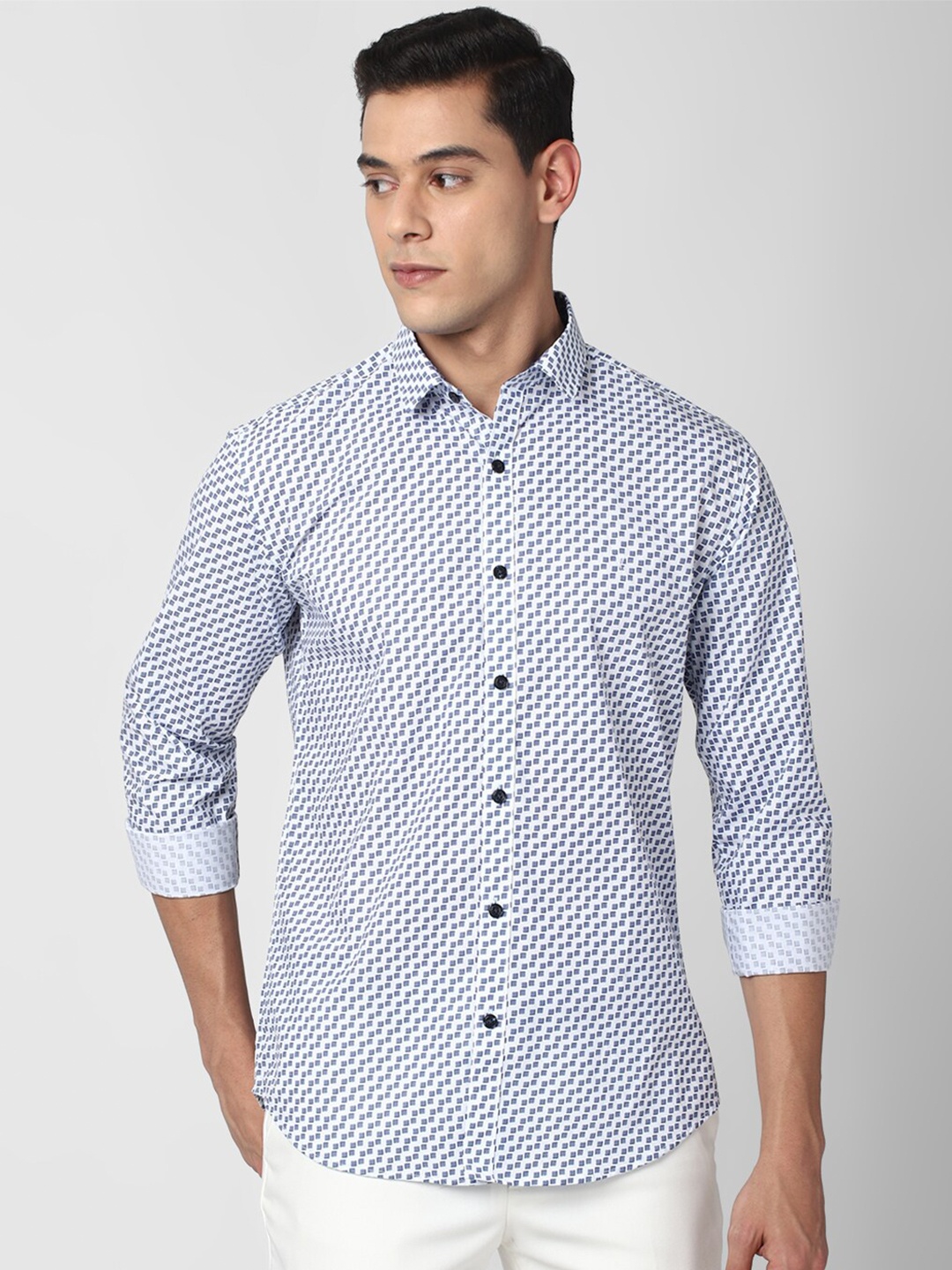 

V Dot Men Navy Blue Printed Slim Fit Cotton Casual Shirt