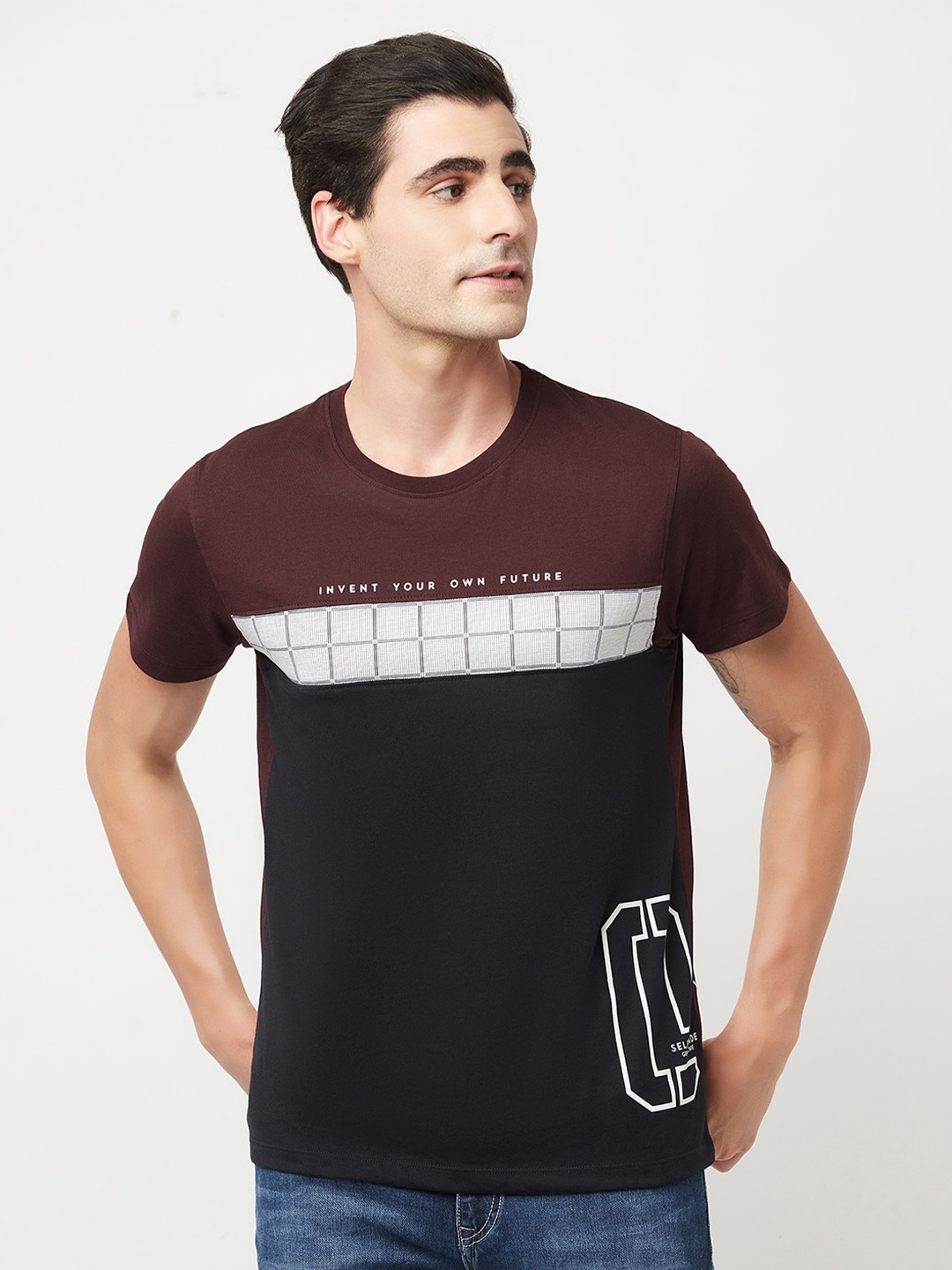 

Octave Men Burgundy & Black Printed Cotton T-shirt