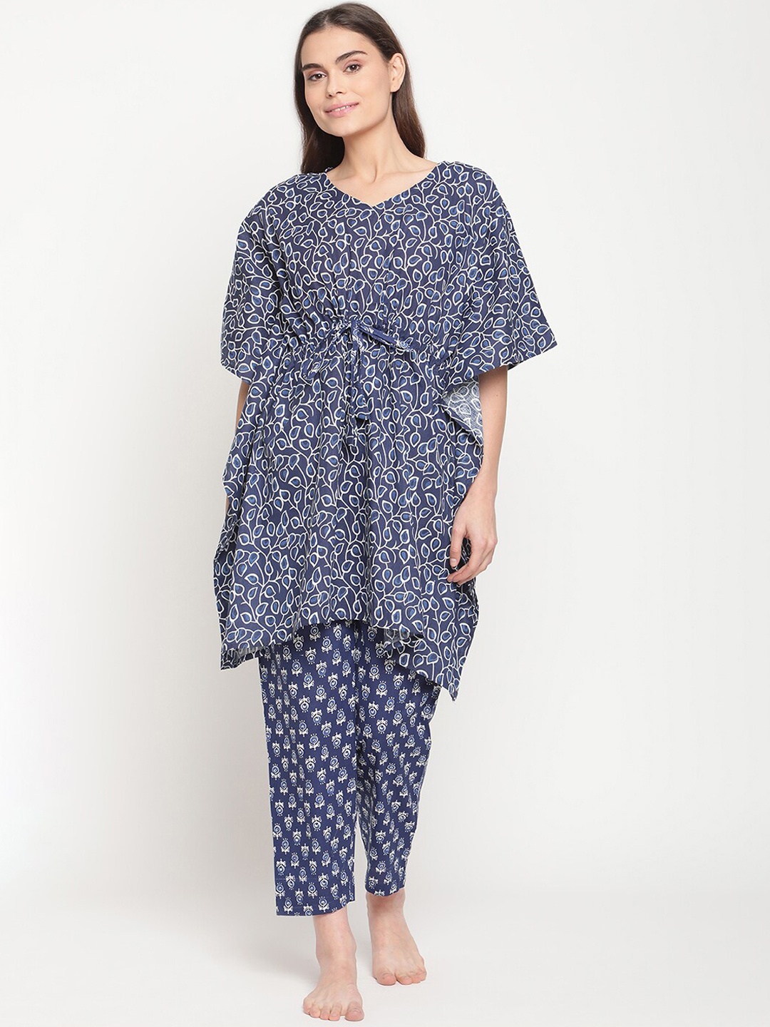 

TAG 7 Women Blue & White Printed Night suit NS16-38
