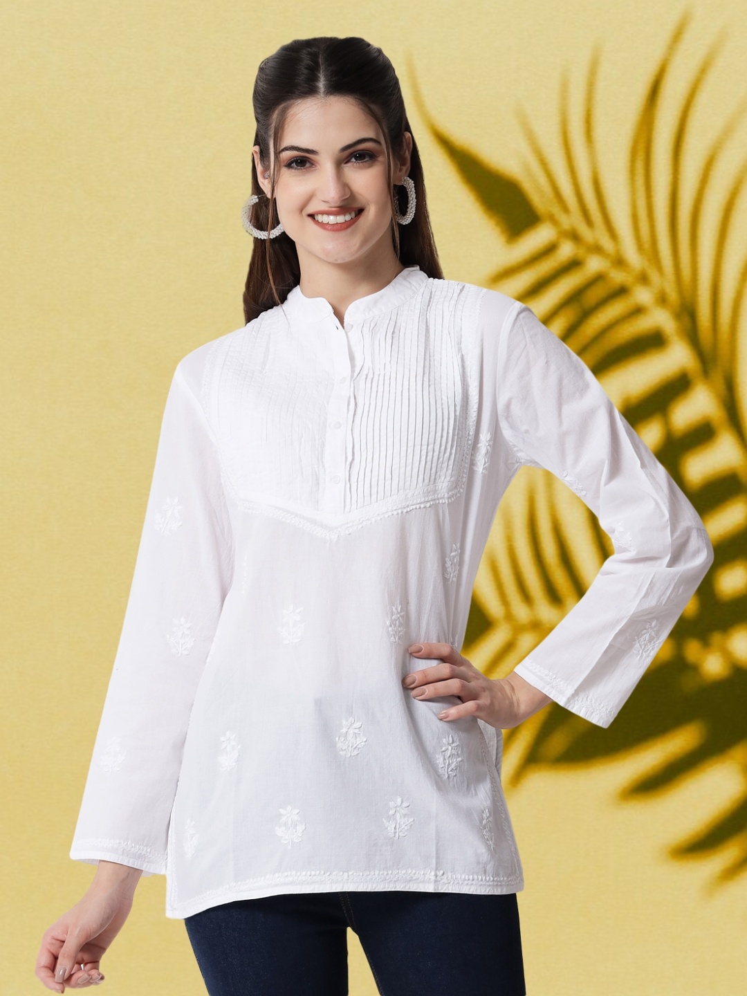 

PARAMOUNT CHIKAN White Ethnic Motifs Embroidered Chikankari Pure Cotton Kurti