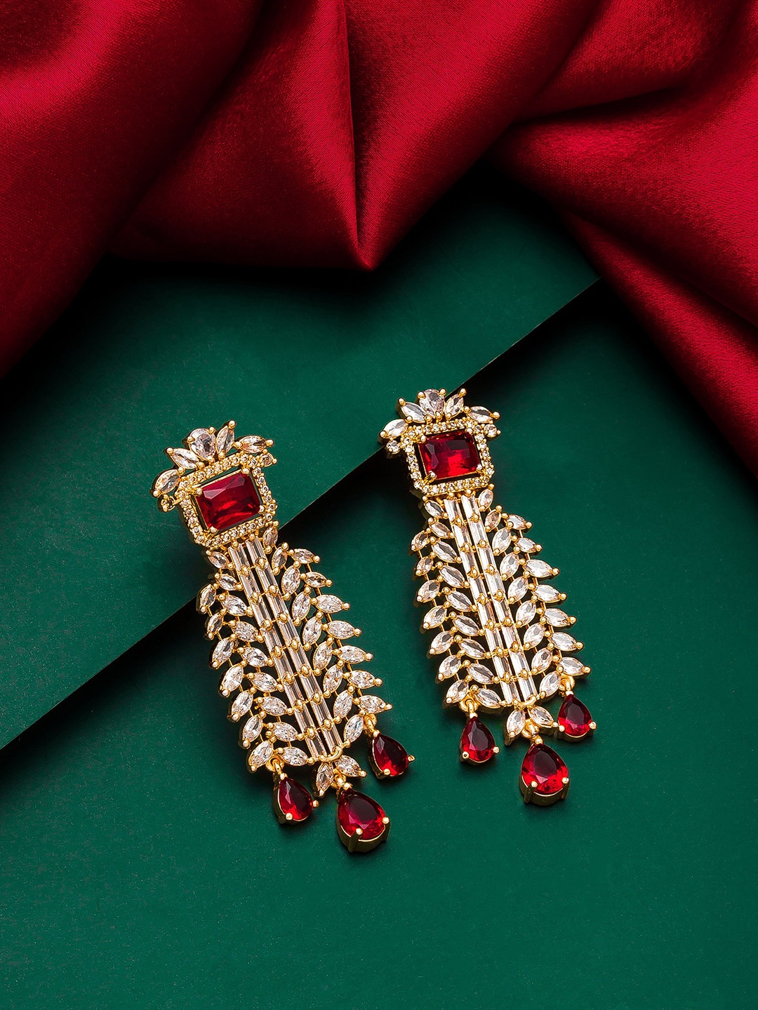 

aadita Gold-Toned & Red Stone Studded Drop Earrings