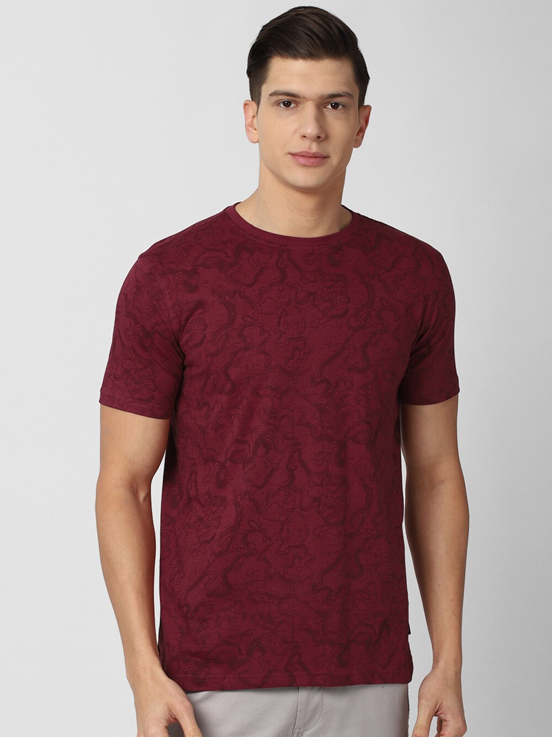 

Van Heusen Sport Men Maroon Printed Cotton T-shirt