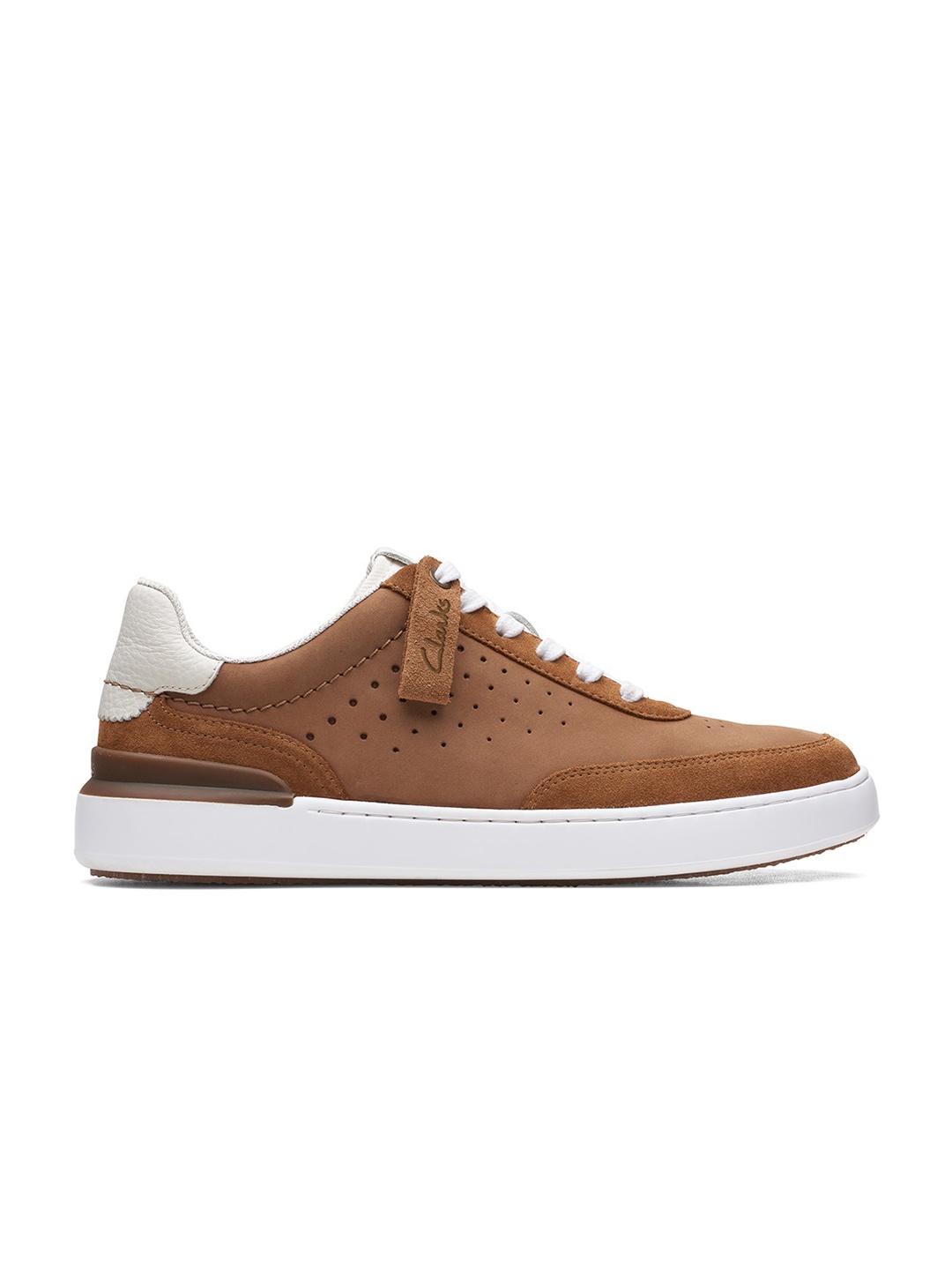 

Clarks Men Brown Perforations Nubuck Sneakers