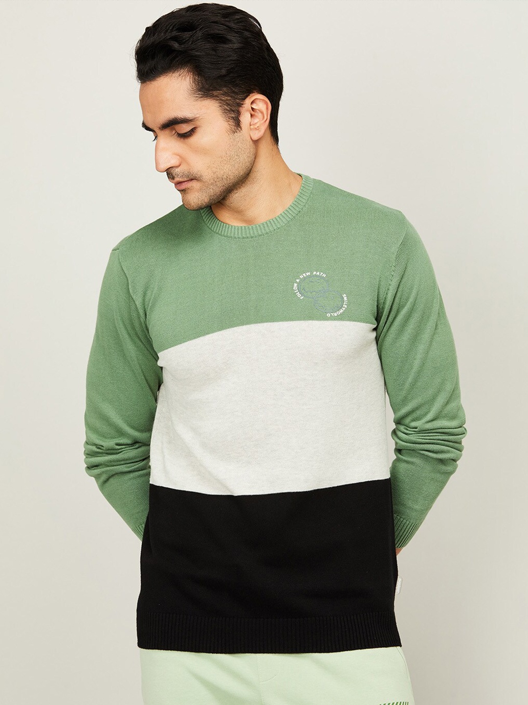 

SmileyWorld Men Green & WHhite Colourblocked Sweatshirt