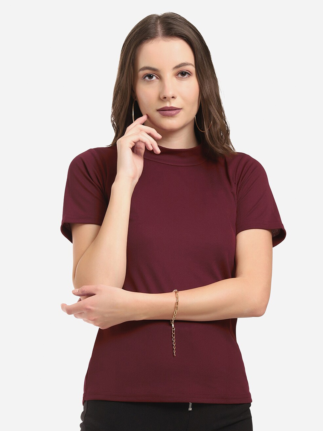 

Selvia Maroon Solid Knitted Top