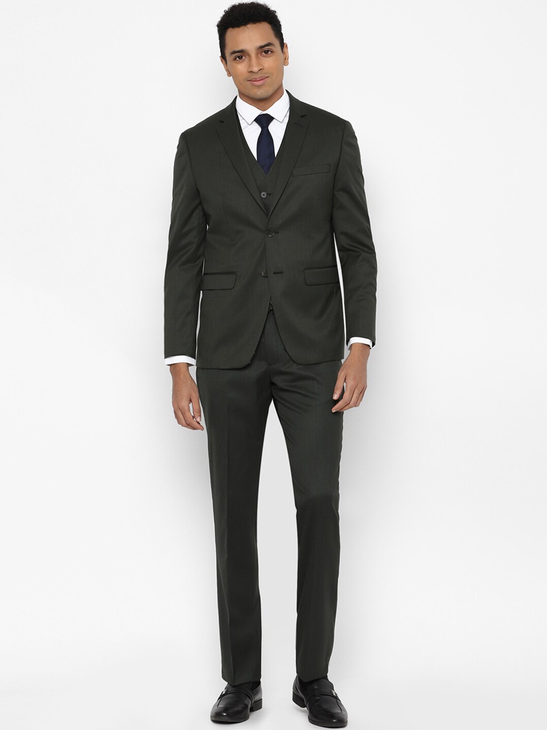 

Allen Solly Men Grey Solid Single-Breasted Slim-Fit 3-Piece Suit