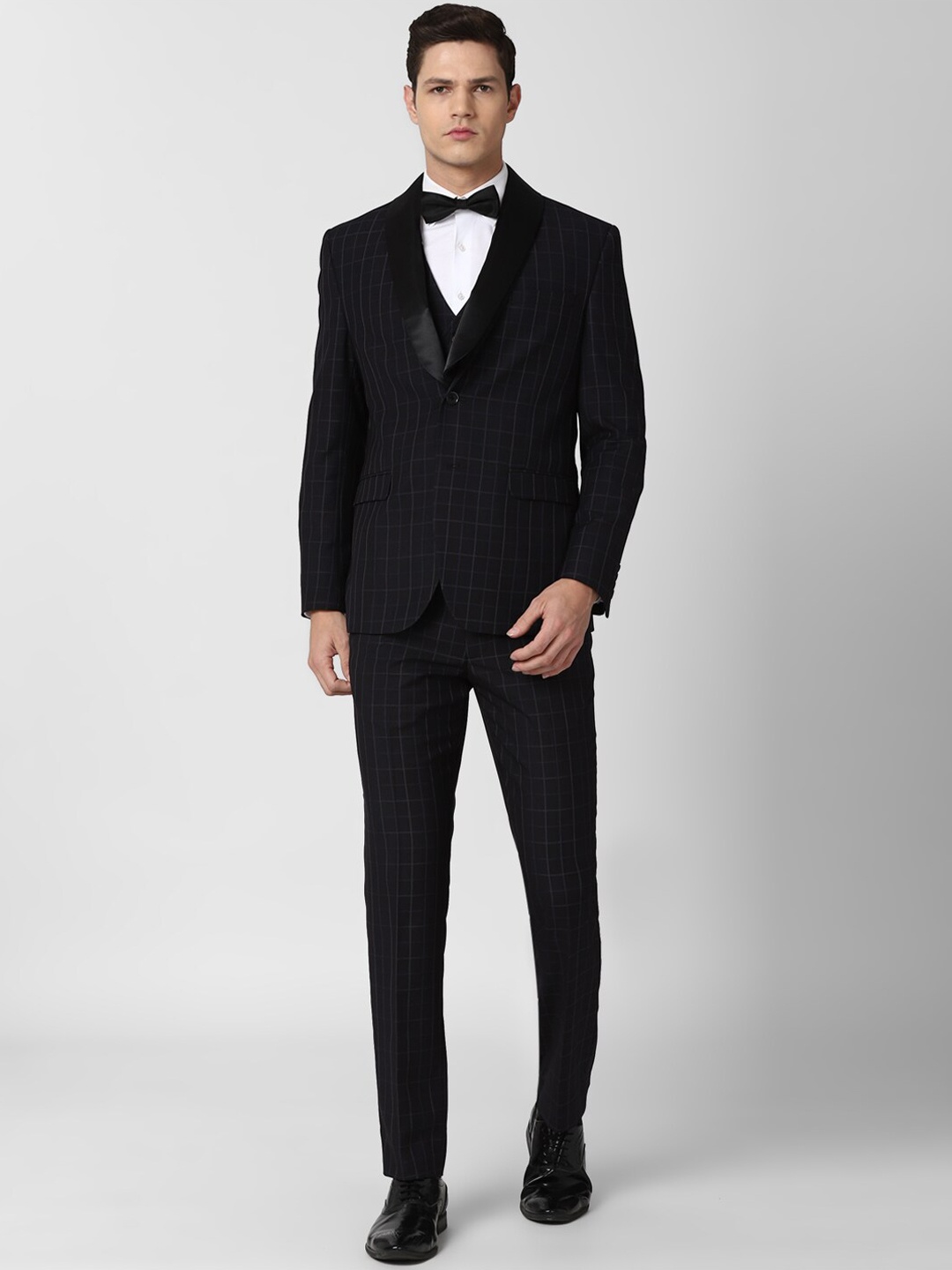 

Van Heusen Men Black Checked Single-Breasted Slim-Fit Three-Piece Suit