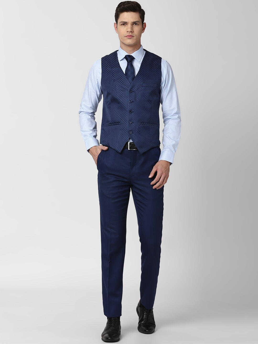 

Van Heusen Men Navy Blue Solid Slim-Fit Single-Breasted 3-Piece Formal Suit