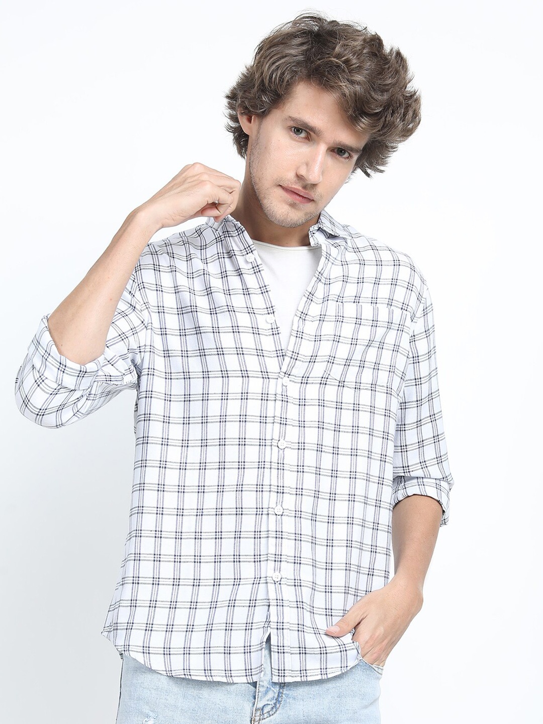 

KETCH Men White & Navy Blue Slim Fit Checked Casual Shirt