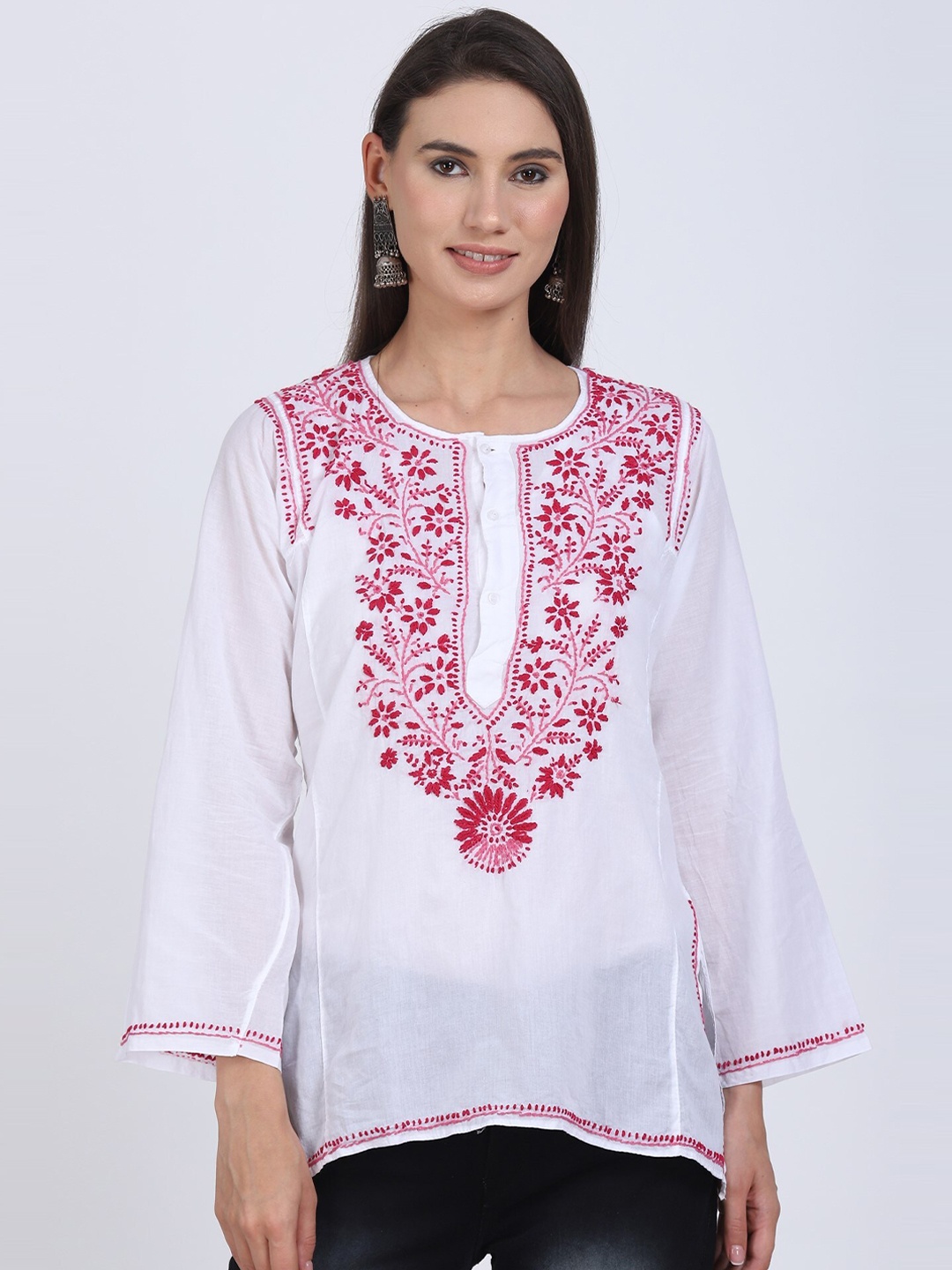 

PARAMOUNT CHIKAN White & Maroon Ethnic Motifs Embroidered Chikankari Pure Cotton Kurti